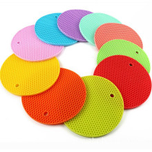 Circular thickening honeycomb silica gel mat non slip heat resistant food grade heat insulation pad